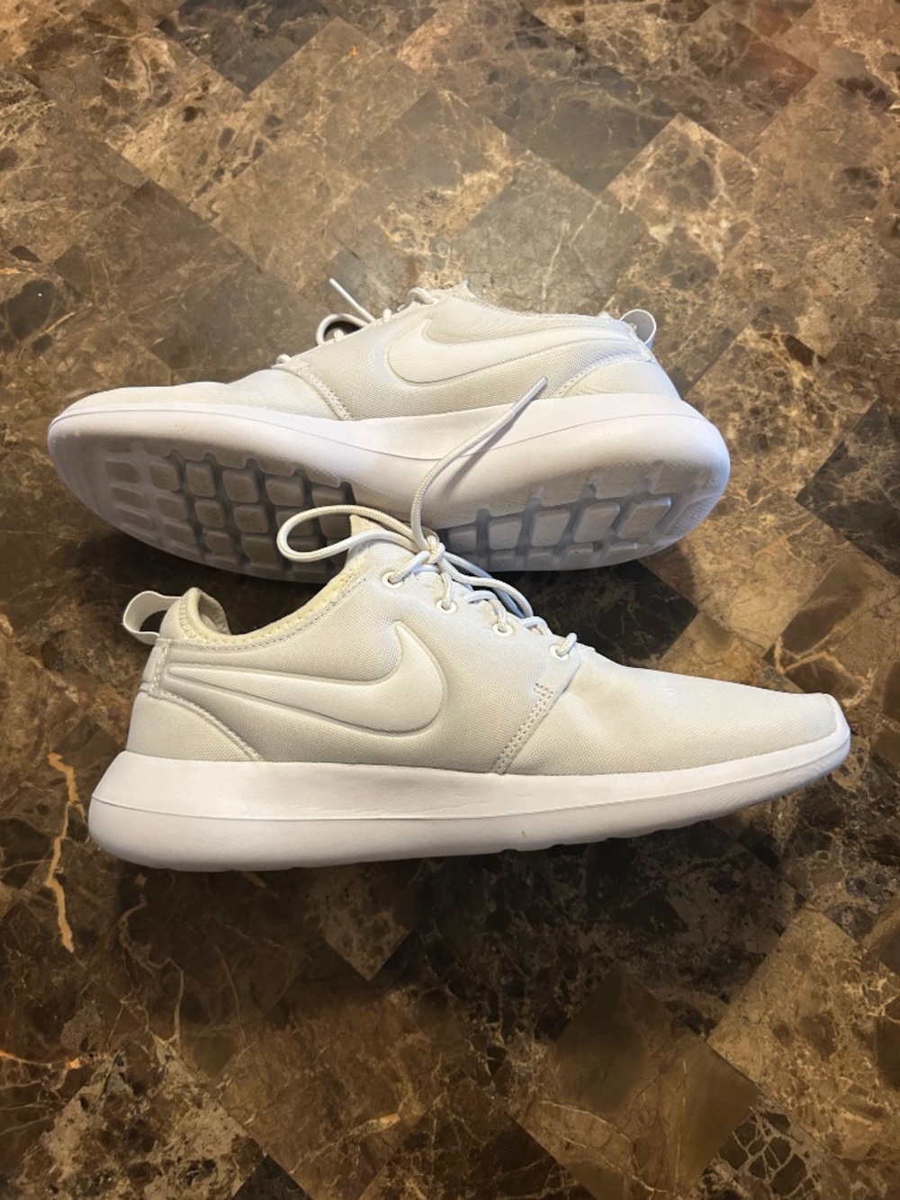 Nike Roche Rhinestone Sneakers - Picture 10 of 10